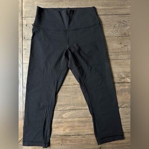 Lululemon athleta capri size 10